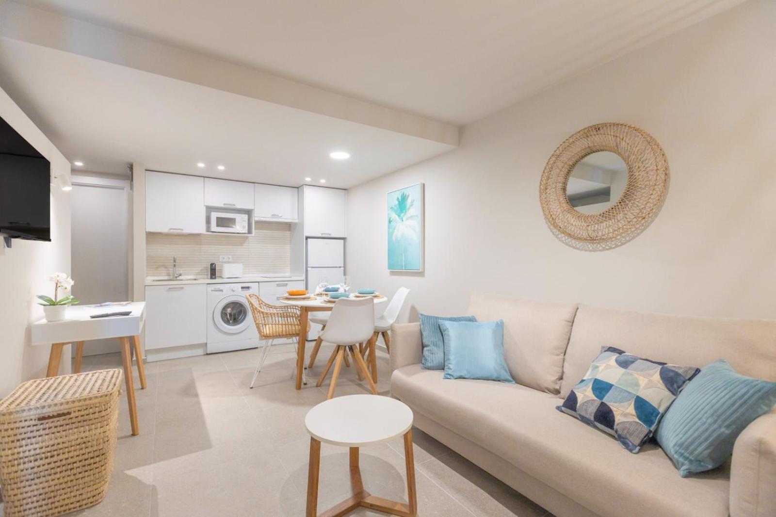 Exclusive Design Loft With Air-Conditioning 7 Minutes From The Beach 칼레타데푸스테 외부 사진
